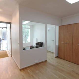 Bureau privé 12 m² 3 postes Coworking Rue des Grands Champs Paris 75020 - photo 6